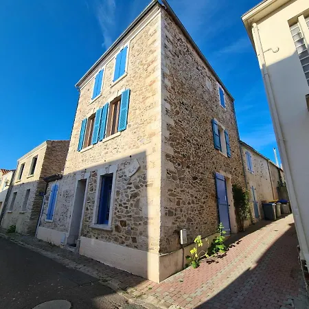Studio Les Sables-d'olonne, 1 Piece, 2 Personnes - Fr-1-485-151 * Les Sables-dʼOlonne